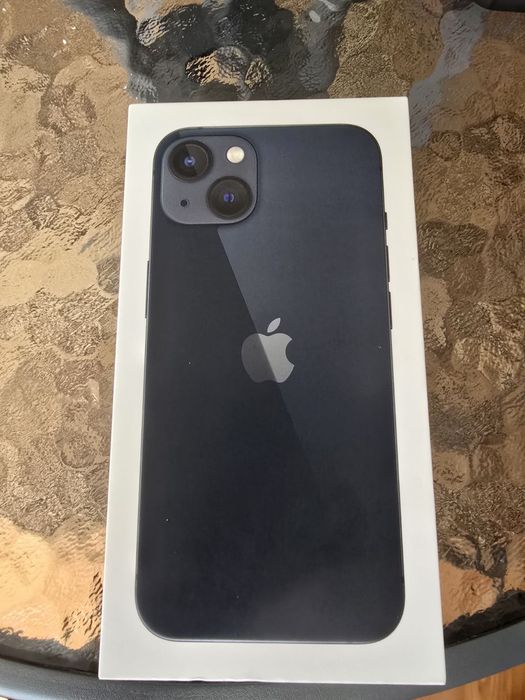 Iphone 13.     .