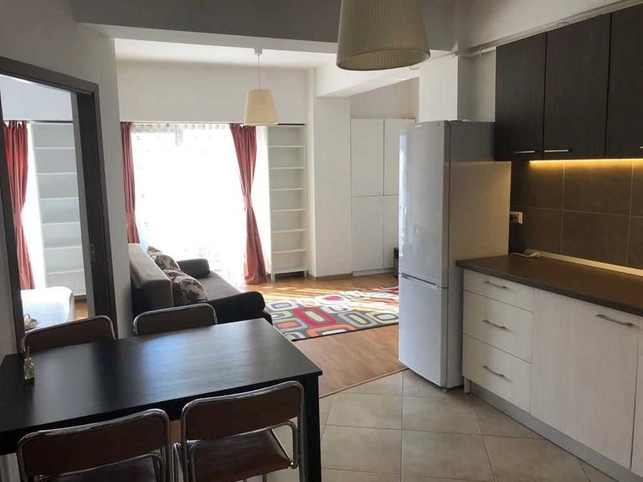 Închiriere apartament 2 camere, zona Calvaria, cu parcare, persoană fizică