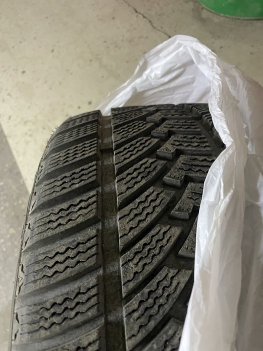 Шины почти новые