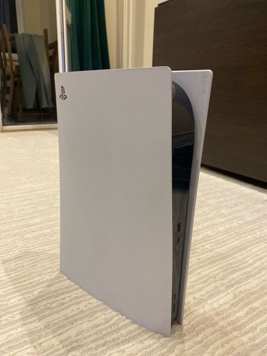 Продам Playstation 5