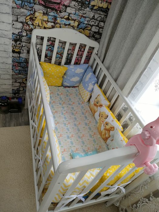 Продам детскую кроватку