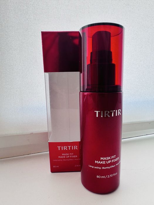 Продам фиксатор макияжа tirtir