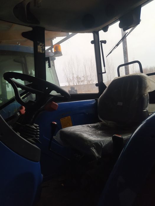 Трактор нев холанд ТТ4--80 сотилади срочно