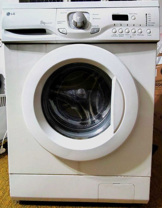 Стиральная машинка автомат LG wd80154np  под ремонт или на запчасти .