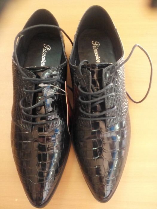 Дамски обувки