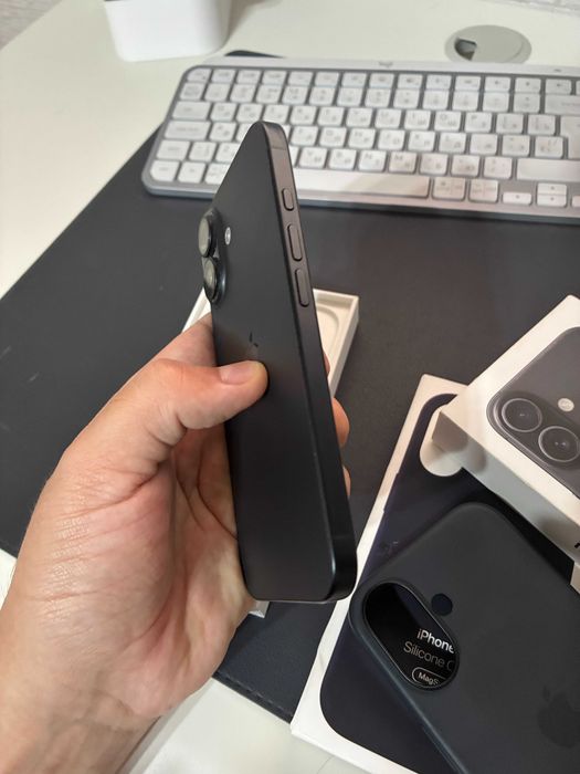 iPhone 16 128GB Black 100%