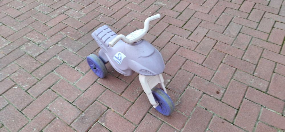 Bicicleta pentru copii 2-4 ani