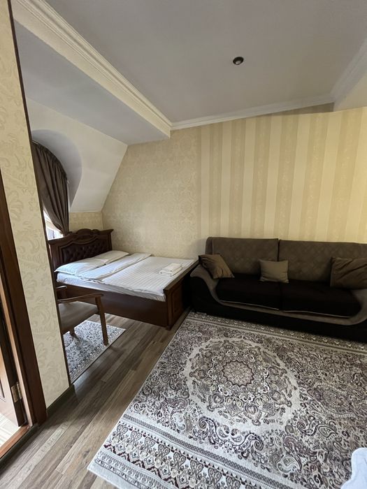 HALOL mehmonhona RIDVAN Plaza