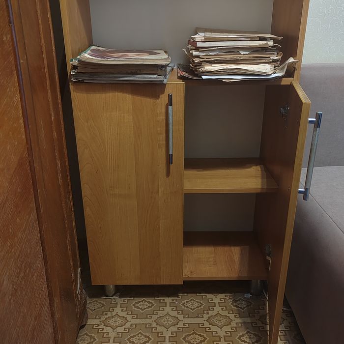 Продам Шкаф - стеллаж