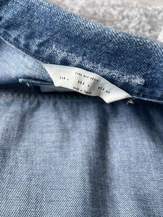 Geaca blugi Zara cu stikere albastra marimea M L 40 42