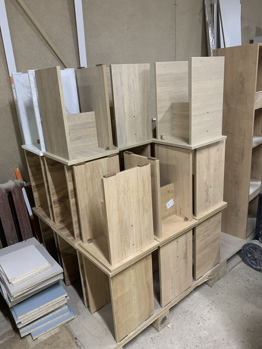 Табуретка по 2000 тг