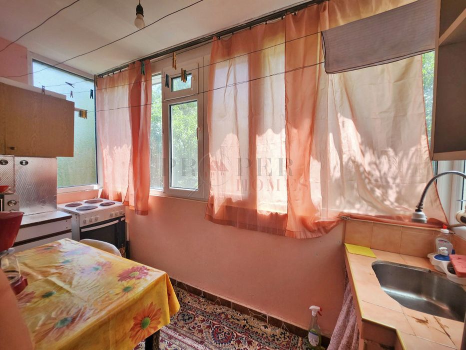 Продава се Тристаен апартамент в Велико Търново, Бузлуджа - 71 кв.м за 1092 €/кв.м - Снимка #1