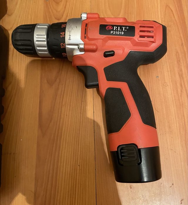 Шуруповерт P.I.T
