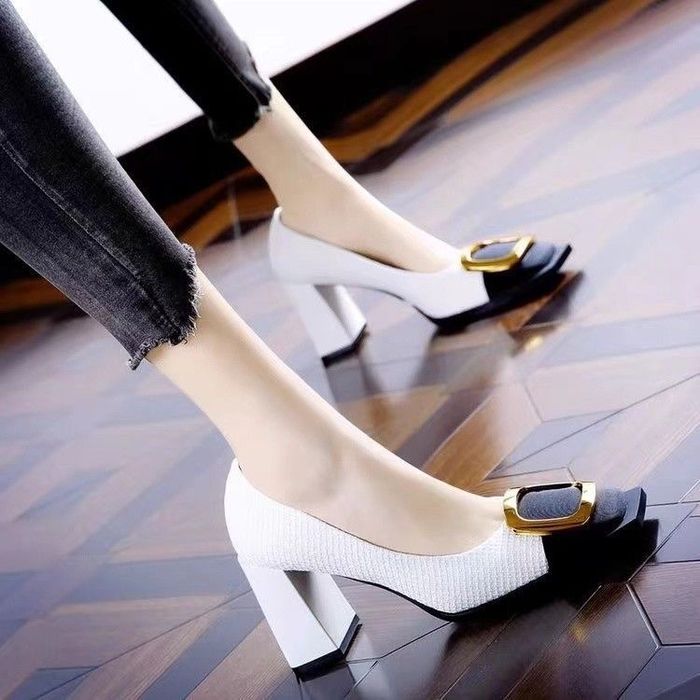 Туфли каблук черный открытый