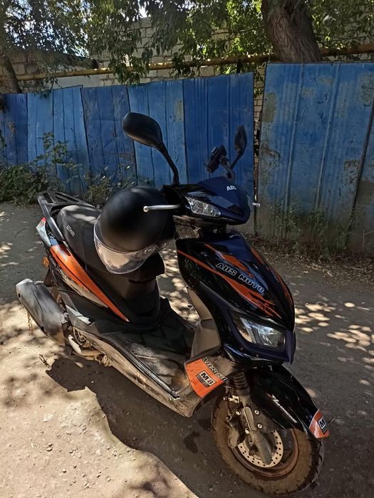 Скутер м8 продам