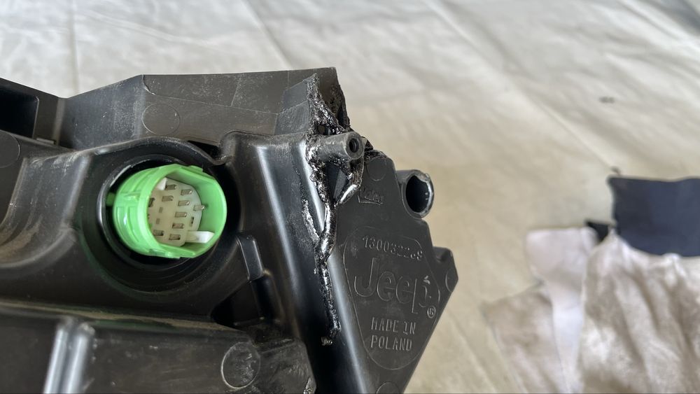 2 броя ляв и я брой десен фар Jeep Avenger 2022-