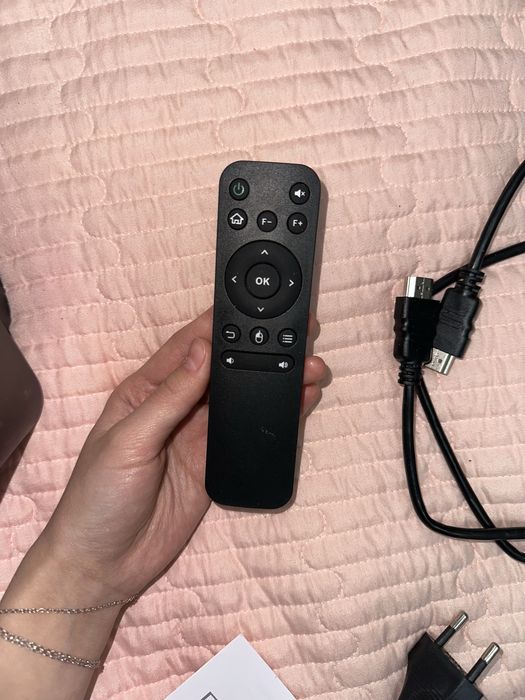 Проектор/домашний кинотеатр