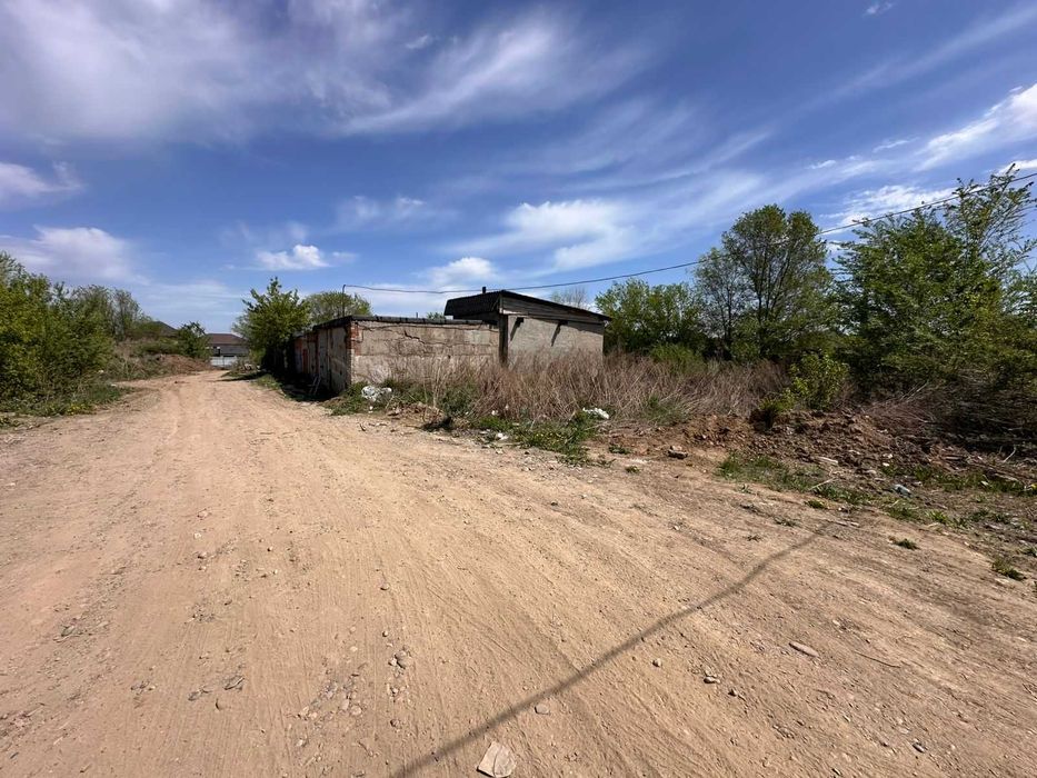 В продаже гараж на КШТ 144м2