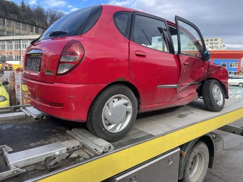 Дайхатсу Сирион 1.0i/Daihatsu Sirion 1.0i на части