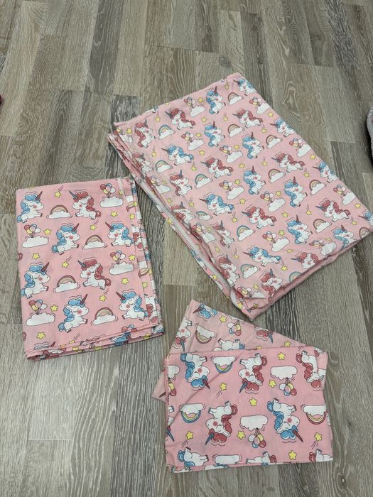 Пледы и постельное белье детские