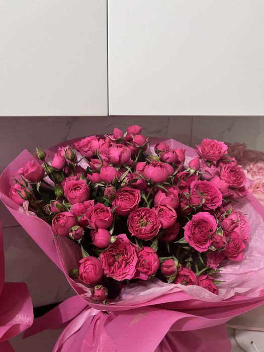 Бекеты цветов продаются