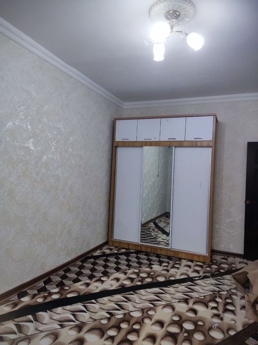 Продам чиланзар 17.  Одна переделанная на двух