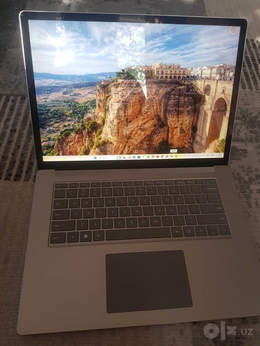 Surface laptop 5