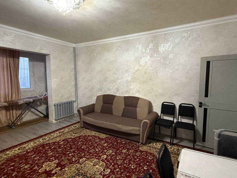 Метро Буюк Ипак Йули, Буз Базар
 Британская школа,  3 комнатная