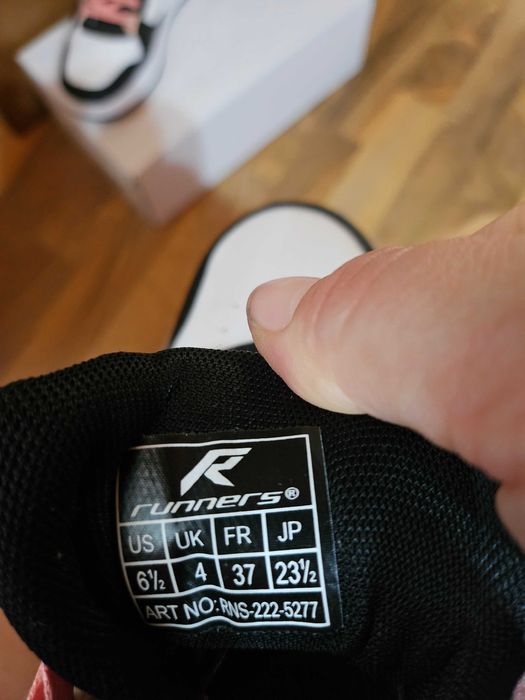 Маратонки 37 номер