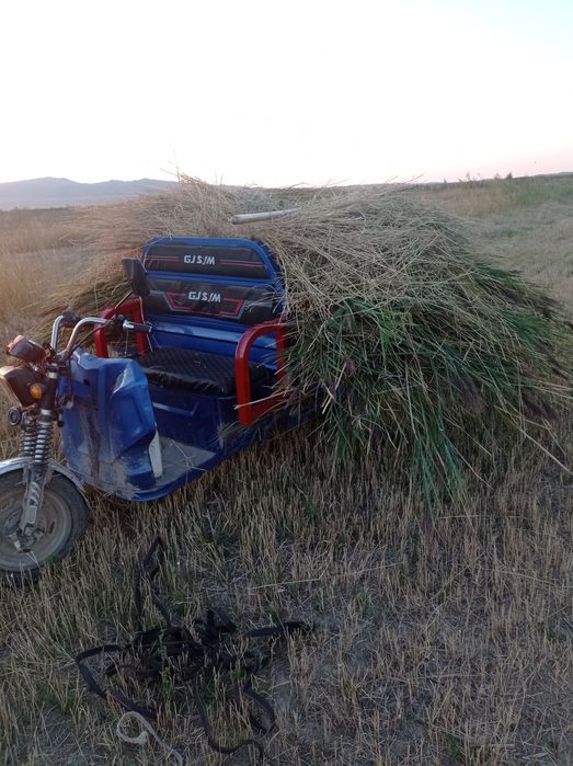 скутер 2023 М8 про.Трицикл саьылады