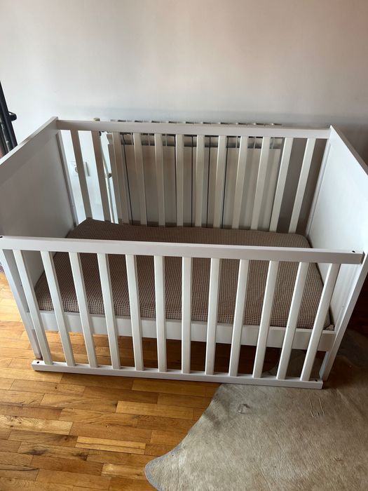 Кошара Икеа с матрак