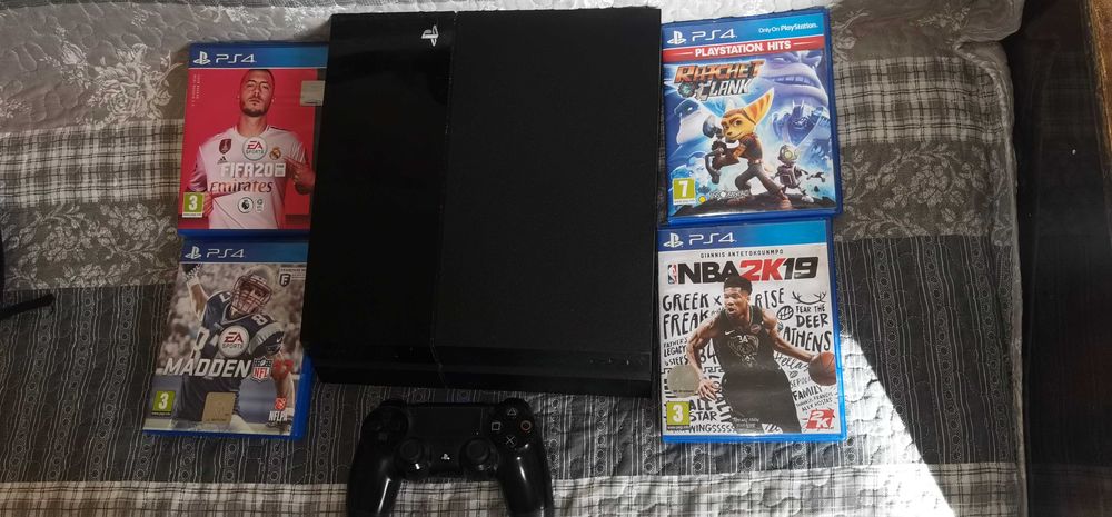 Ps4 перфектно състояние