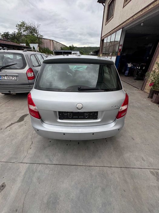 Dezmembram Skoda Fabia 1.4 tdi BNM 2008