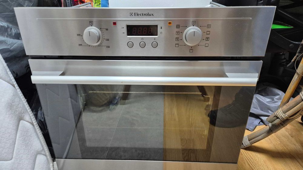 PACHET Cuptor incorporabil Electrolux + plita gaz Electrolux, inox, stare foarte buna