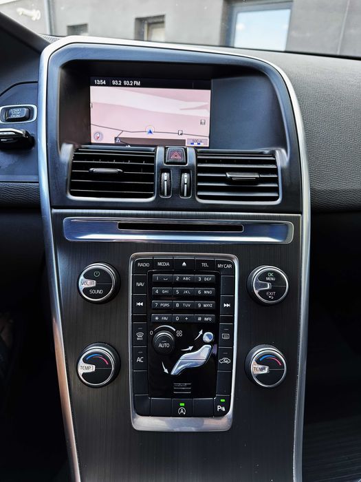 Volvo XC60 D3 2.0 136 CP | Navi | City Safety | Haion Electric | 273.000 km