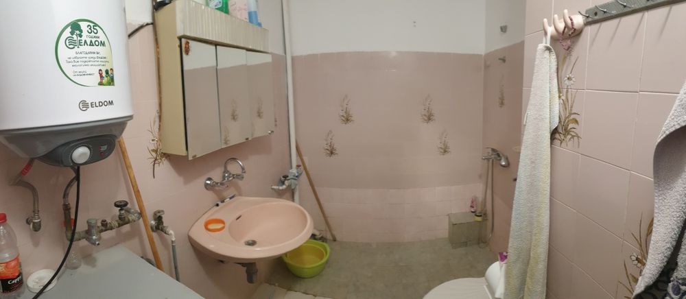 Дава се под наем Двустаен апартамент в Пазарджик, Център - 65 кв.м за 204 € - Снимка #2