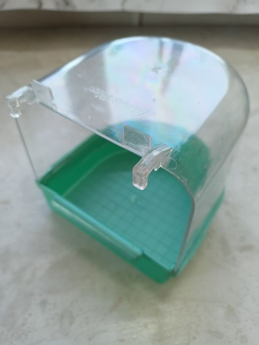 Продам клетку для попугаев