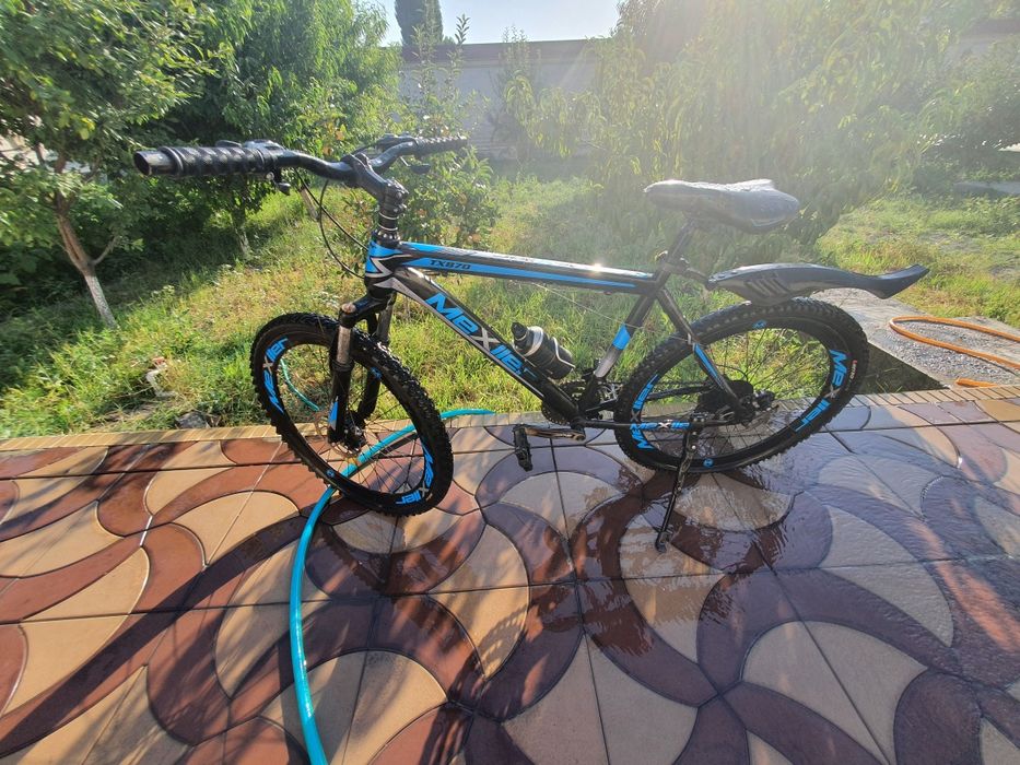 Velosiped.               .