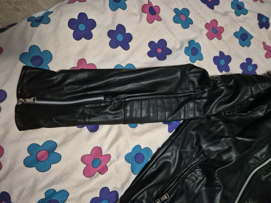 Geaca de piele (imitație) mărime universala