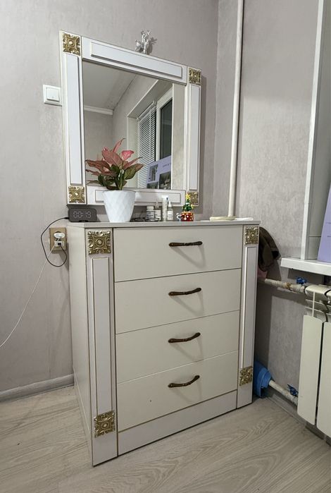 Комплект мебели для комнаты