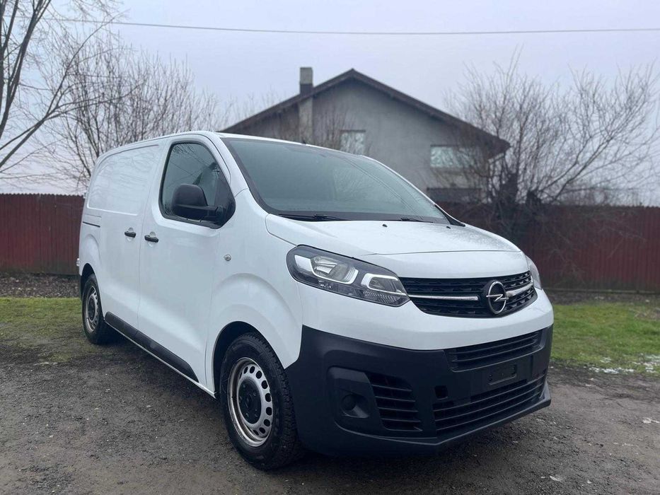 Opel Vivaro//1.5 Diesel/