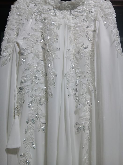 Kelin koʻylak sotiladi