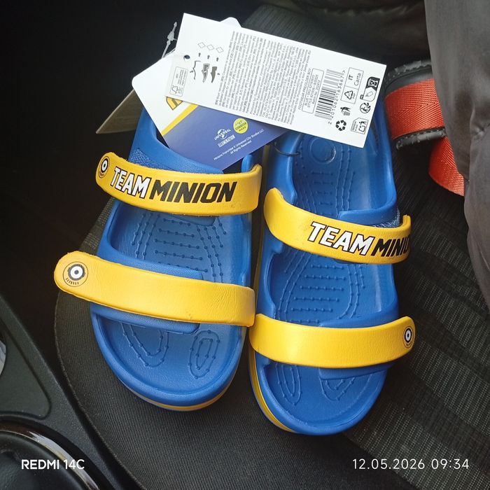 Sandale minion Nr 31