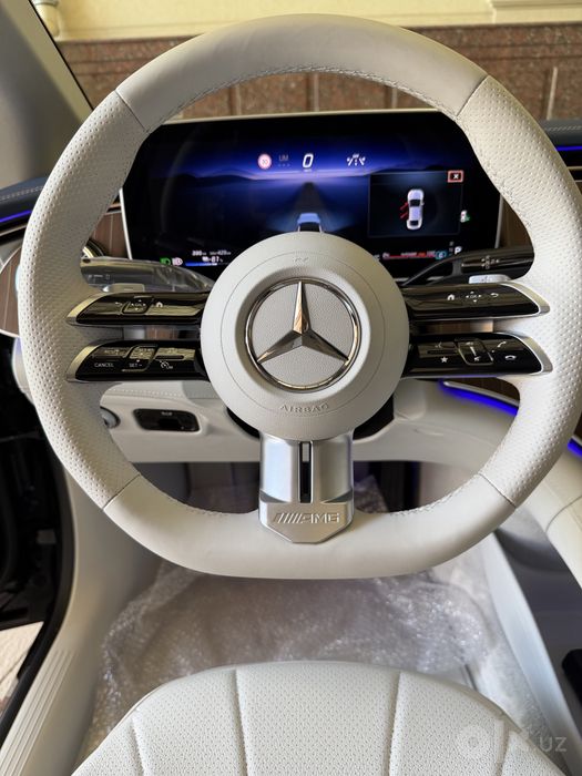 Mercedes Benz EQE 500