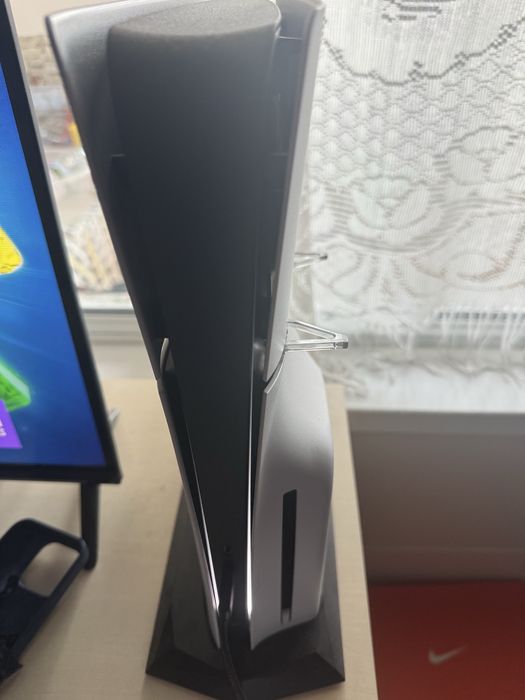Продавам PlayStation 5