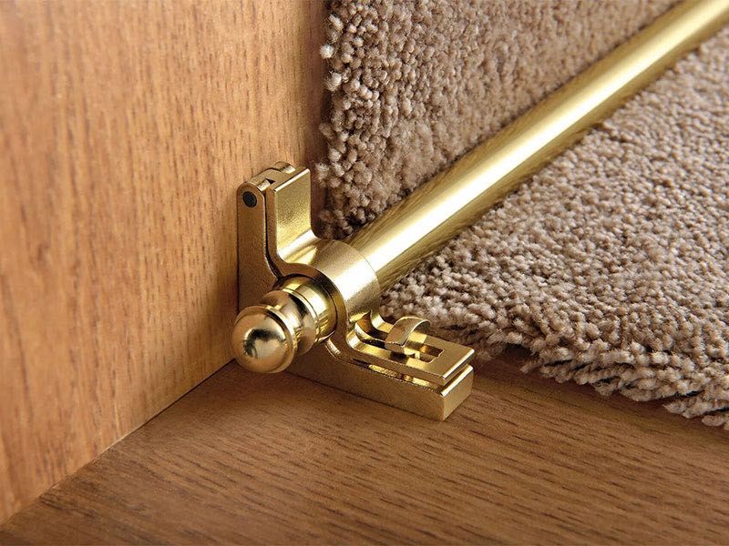 Установка ковро держатель для лестниц