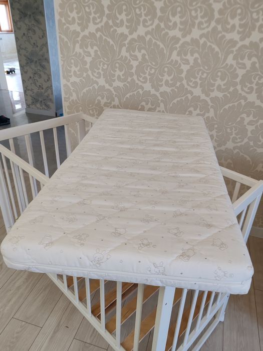 Кроватка и матрас