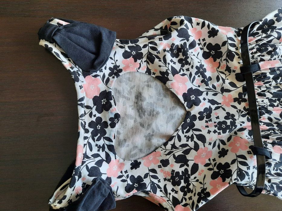 красиви рокли за момиче LC WAIKIKI и H&M, 6/7г, 2 броя - 10лв