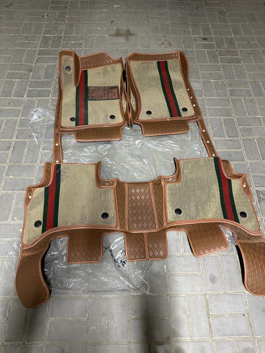 Полик дл Land Cruiser Prado 150