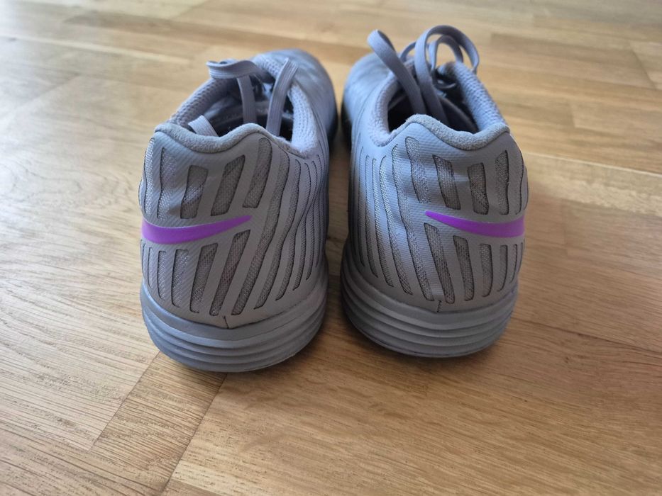 Оригинални маратонки за футзал / зала Nike Lunargato II – Номер 44